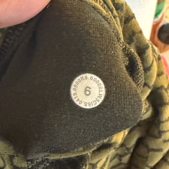 LULULEMON Leggins Womens Size 6 Olive Green - Picture 10 of 10